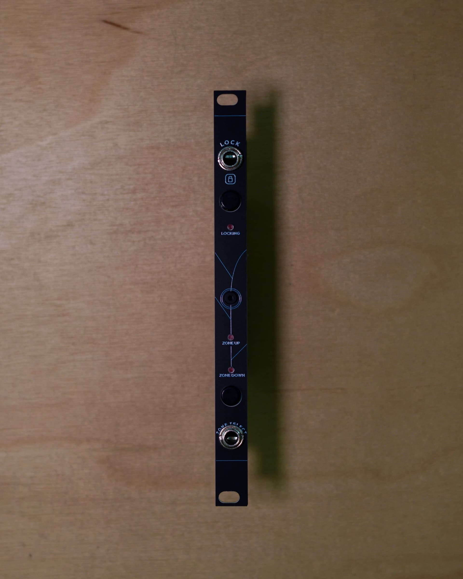 Expander — black panel